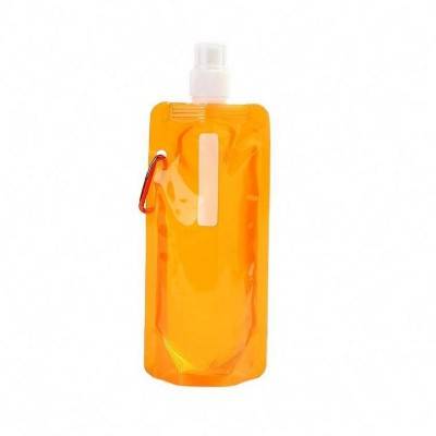فری ڈیزائن کسٹم بوتل شکل کھڑے پاؤچ فوڈ لیبل پینے کے پانی کا پلاسٹک بیگ پھلوں کے رس کے لیے۔