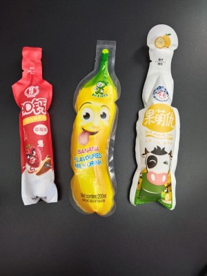 Custom Hot sale Fruit shaped pouch for juice drinks bag liquid baby mango shape bag