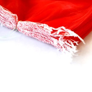ประเทศจีนผู้ผลิต PE PP ถุงตาข่ายสีแดงสำหรับมันฝรั่งหัวหอม