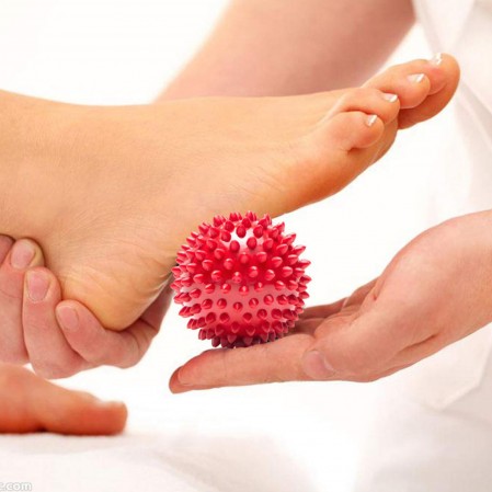 Athletics High Density Therapy Pvc Massage Ball Spiky Firm Soft Foot Plantar Fasciitis Massager Muscle Soreness Massager Ball