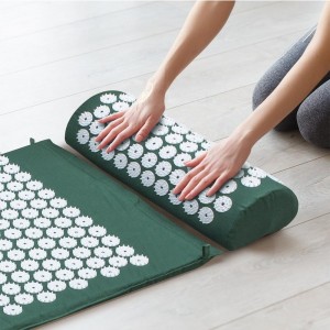 Superior muscle relaxation acupressure mat and pillow set