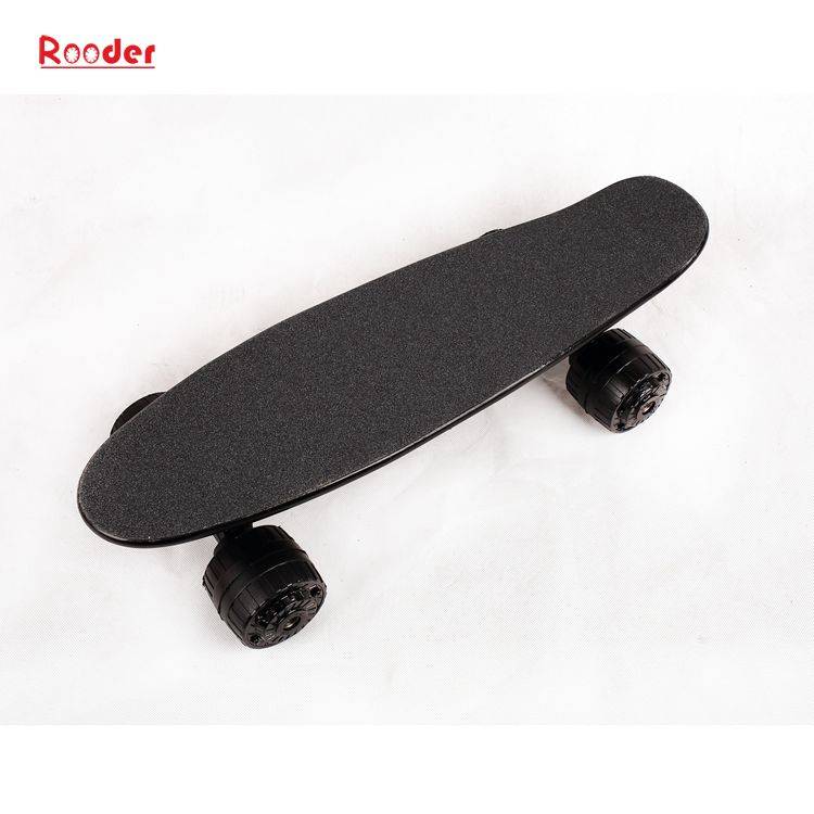 Amazon hot sell China Rooder brand four-wheel street electric skateboard r802 best off road mini cruiser skateboard with wireless bluetooth remote control