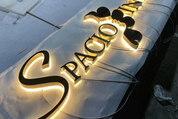 3D LED Backlit Signs With Mirror Finish Custom Illuminated Letters Factory Featured Image