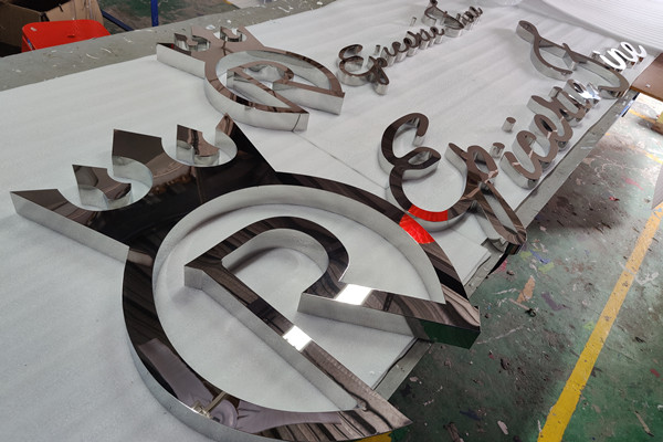Custom Mirror Silver 3D Stainless Steel Interior Wall Letter Logo Sign Featured Image
