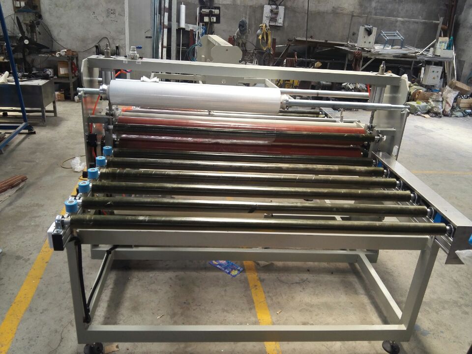 China New Product Horizontal Insulating Glass Washing Machine -
 Glass Film Coating Machine with Automatic Cutter,Glass Protective Film Laminating Machine,Glass Film Lamination Machine – Sain...