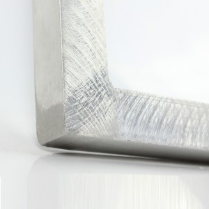 Marco de aluminio 23 "x 31" (marco só)