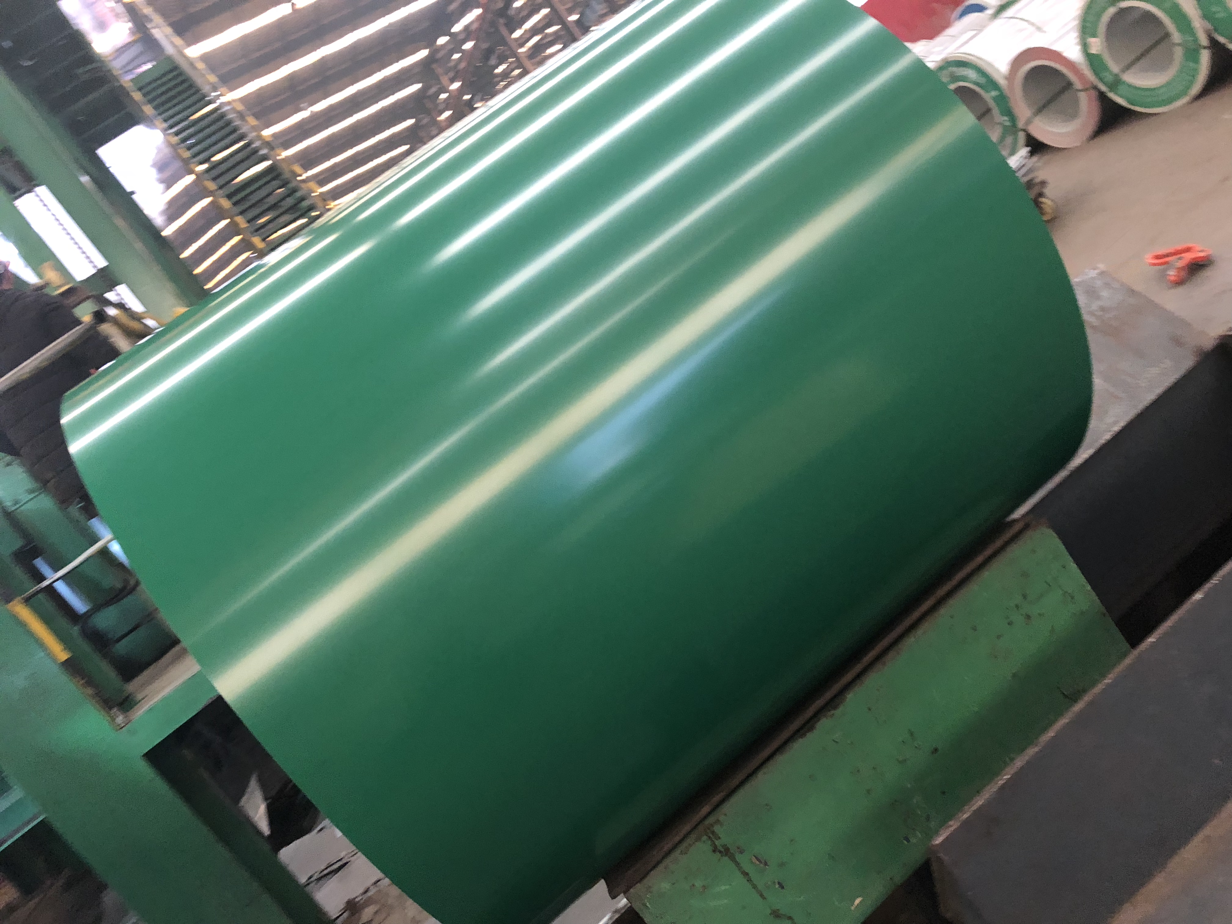 Bwg 34/30/28 Red Color Prepainted Corrugated Steel Roofing Sheet /Color Coated Steel Roof Sheet Featured Image