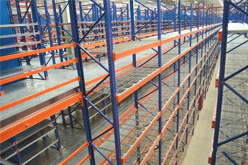 Wire Mesh Decking For Selective Pallet Rack System Featured Image
