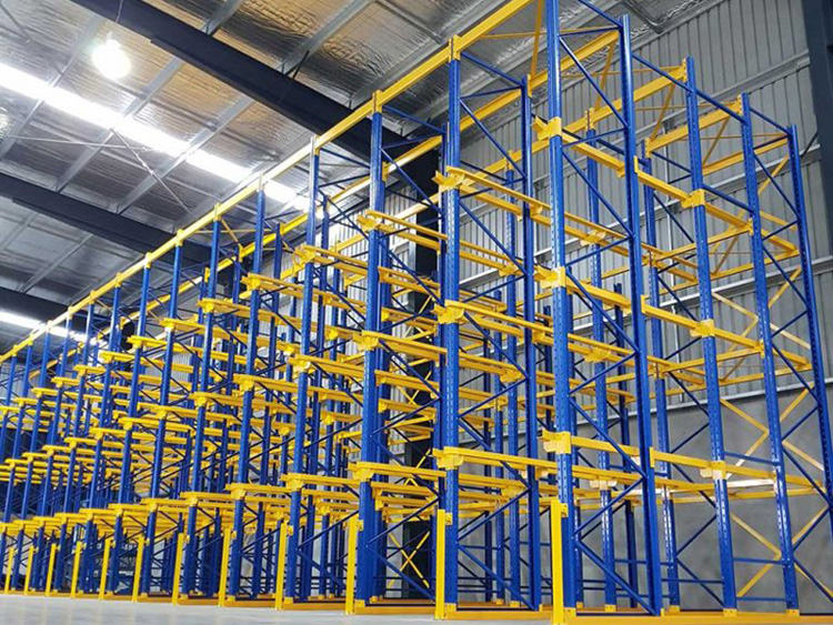 Drive-in racking using in the cold warehouse