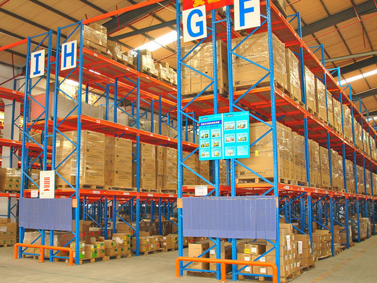 What are the key points to pay attention to when customizing storage pallet rack