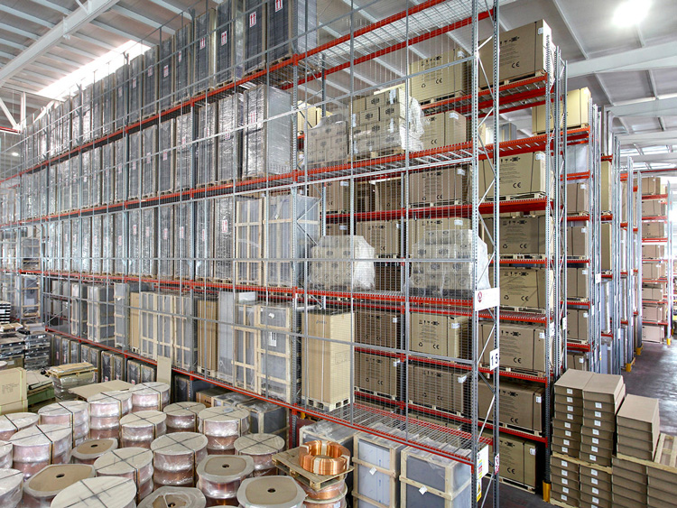 Pallet rack shelving continues to improve during the rapid development of society