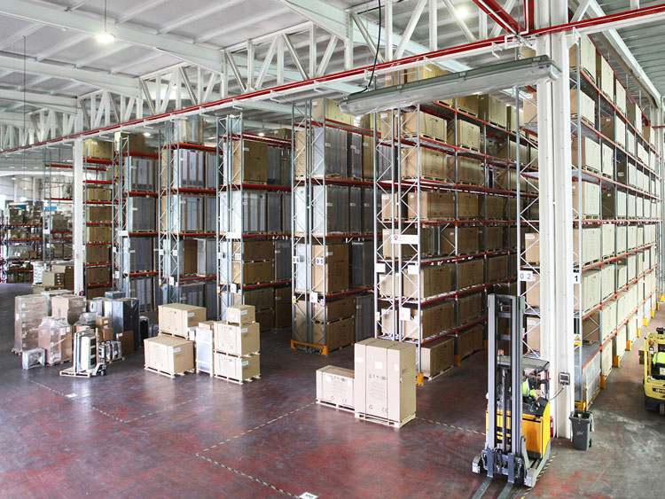 How to choose different kinds of heavy duty industrial storage racks?