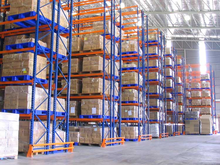 How to extend the service life of industrial storage racks?