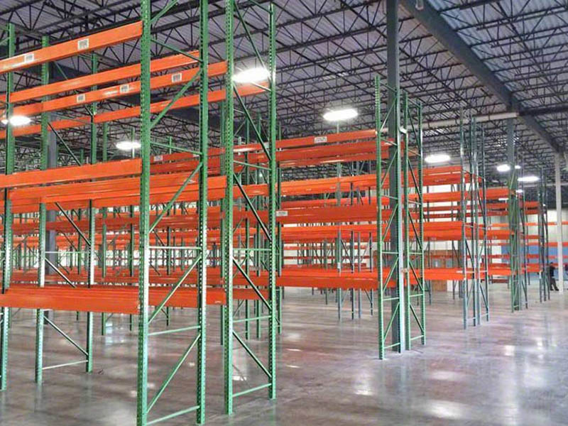 How to chose a pallet racking system for storing