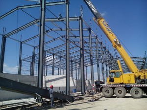Online Exporter Prefab Metal Steel Structure / Prefabricated Main Steel Frame Fabrication Series Building Workshop Warehouse
