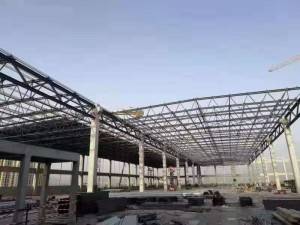 Prefabricated steel structure building