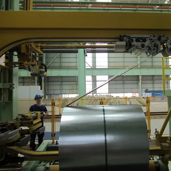 Automatische verpakking van staalrollen 