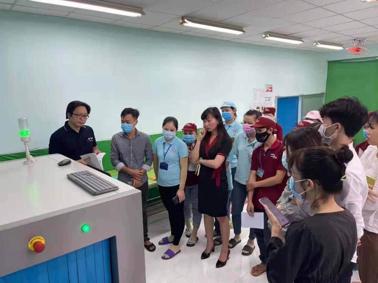 Fábrica de salvaguardas de scanner de bagagem compacta de alta configuração Techik no Vietnã