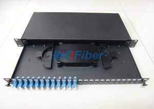 Warna Hitam 19 '' Fiber Optic Patch Panel dengan 12 SC Simplex Pelabuhan