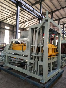 New Delivery for Auto Vacuum Eps Slab Machine - QTY4-20C Model automatic cement block making machine with most popular in Bangladesh – Huarun Tianyuan