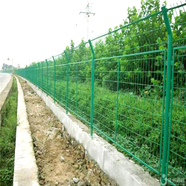 nitkový plot potiahnutý PVC