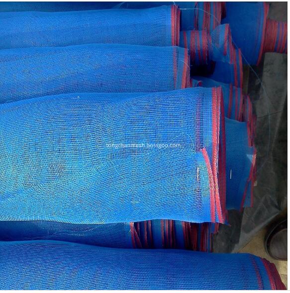 Нейлонова блакитна ткана сітка з біло-червоним краєм