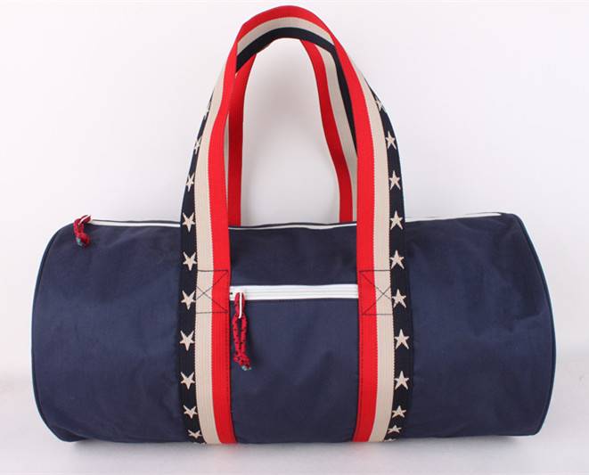 China Manufactory custom fashion outdoor sport canvas duffel travel bag Featured Image