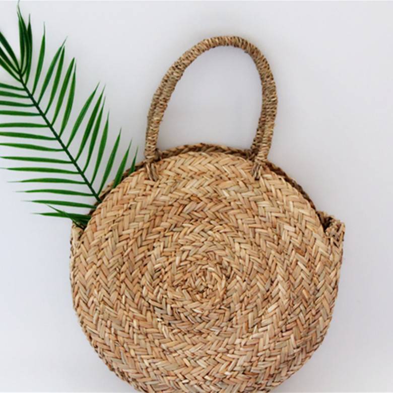 hand made round shoulder sea grass handbag summer beach bag Featured Image