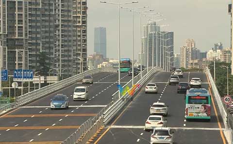 The traffic lights of Shenzhen Huangmugang Interchange have been cancelled
