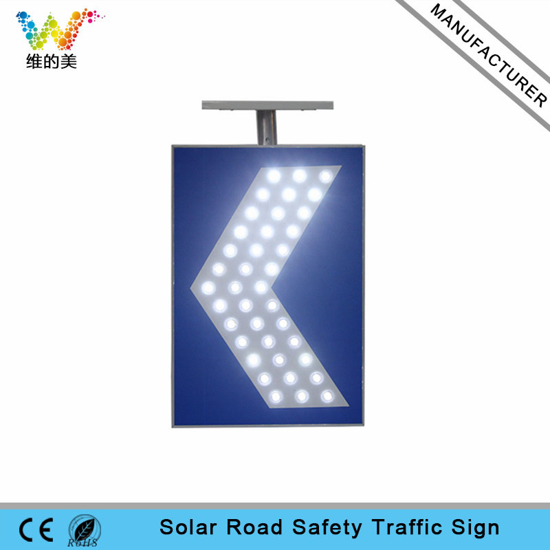 Road safety aluminum LED flashing solar warning light