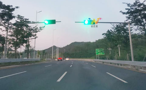 Nanping Express traffic signal light installed successfully