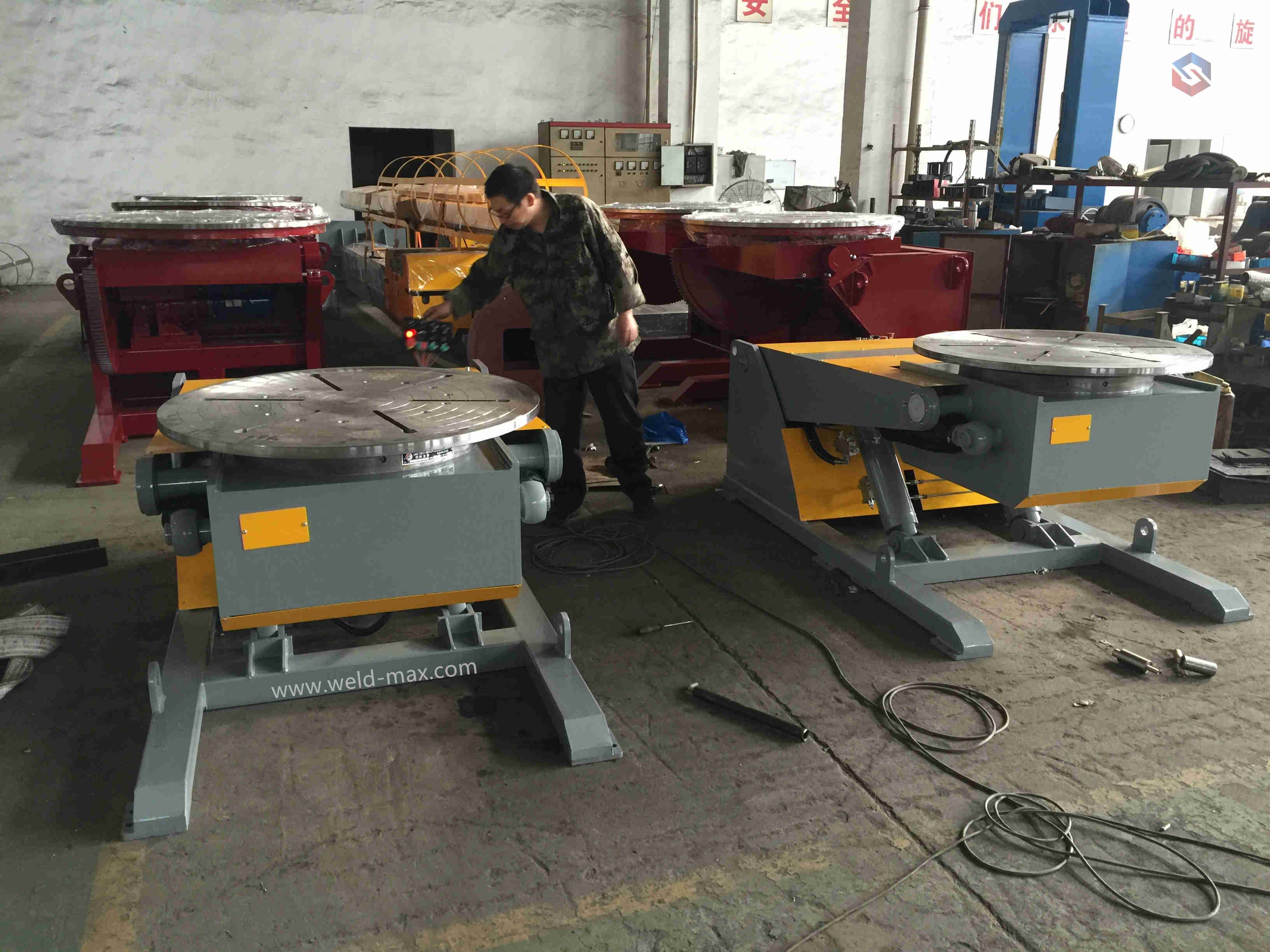 China wholesale 30ton Self-Aligning Welding Rotator - Steel Tank Weld Vertical Flange Hydraulic Welding Positioner For Pressure Vessel – Sanlian