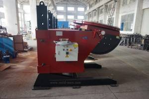 Electric-pneumatic lifting welding positioner for tilting motor