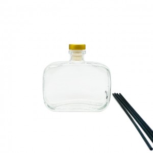 R04 100ml Simple style transparent flat shape glass bottle fragrance diffuser