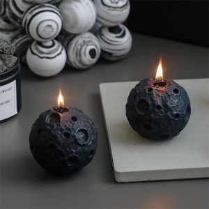 E141 Factory wholesale moon shaped craft candles can be used as home decoration