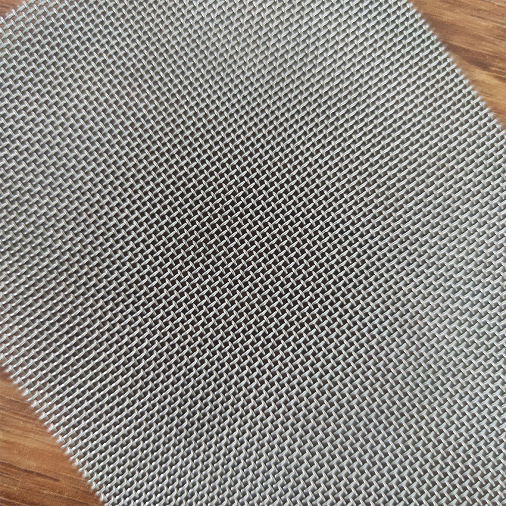 Qualified Plain Weave Woven 304 Stainless Steel Wire Mesh Screen on Sale Featured Image