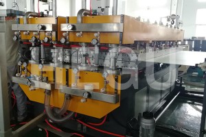 PP hollow sheet making machine (4)