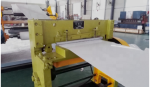 Stroj za izdelavo PVC robnih trakov (2)