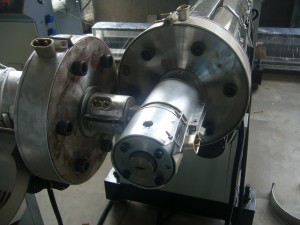 μηχανή κατασκευής σπειροειδών σωλήνων pvc