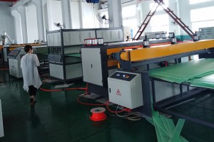 co-extrusion pp hollow grid plastic making machine (1)_副本
