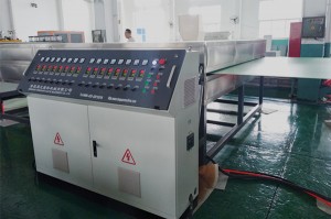 co-extrusion pp hollow grid plastic making machine (4)_副本