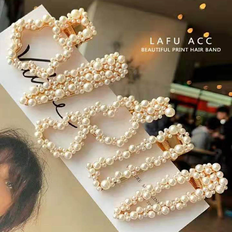 pearl hair clips for women Featured Image