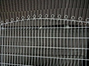High Quality Crashworthiness Double Wire Fence/8-6-8 Wire Fence