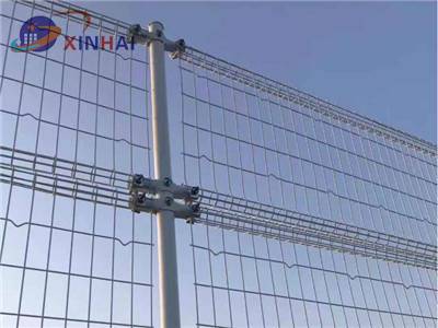 double loop wire mesh fence Featured Image