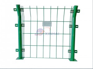 Cheap Superior Quality PVC Coated Bilateral Wire Mesh Fence farm field fence cheap fence