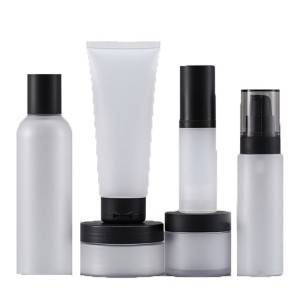 Wholesale small capacity cosmetic set 20ML pet plastic bottle black cover frosted pump bottle