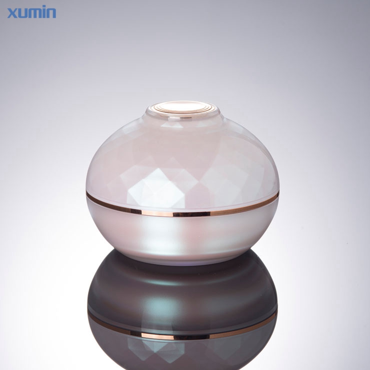 Good Wholesale VendorsCosmetic Glass Bottles -
 30g Empty Plastic Acrylic Cream Container Unique Shape Cosmetic Cream Jar – Xumin