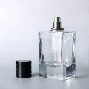 पुरुषों के लिए पारदर्शी लक्जरी वर्ग इत्र कांच की बोतल काला यूवी स्प्रेयर टोपी के साथ अपने स्वयं इत्र की बोतल 100 मिलीलीटर डिजाइन