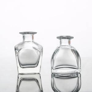 Mongolsk form 100ml tomme glas æterisk aromaterapi olie diffuser flaske med polymerprop og fiber sticks