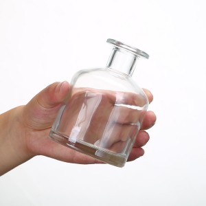 forniture all'ingrosso casa naturale fragranza bottiglie di vetro decorativo diffusore della canna con il bastone naturale